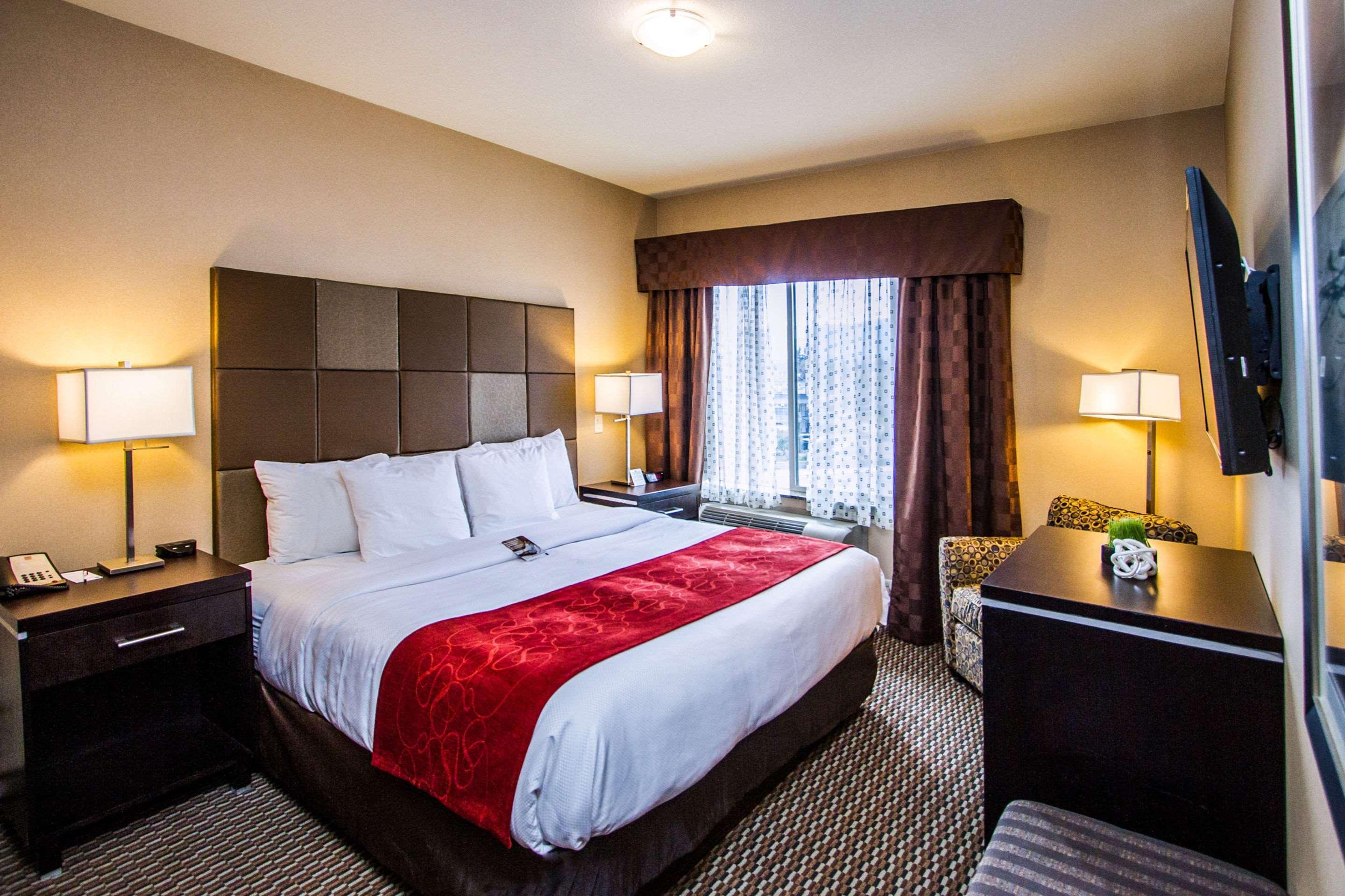 Comfort Suites Kelowna Exteriér fotografie