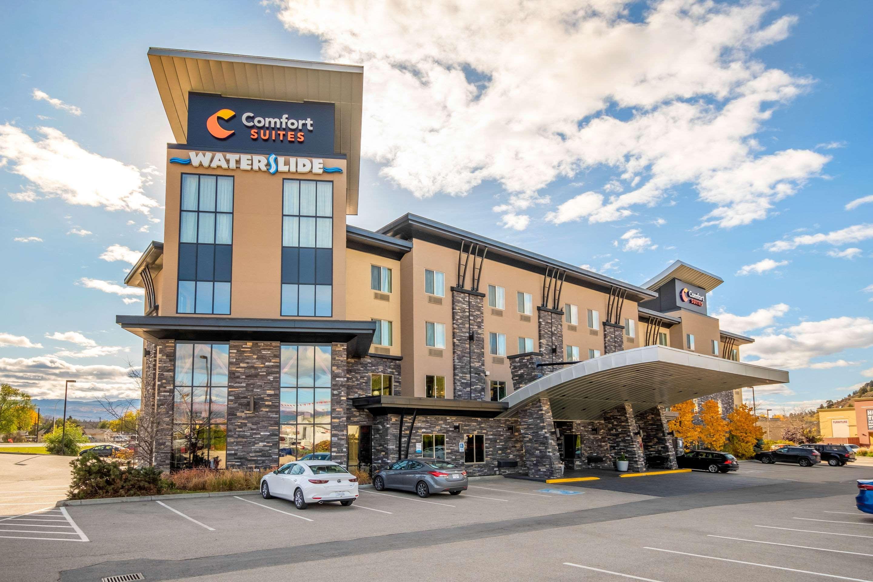 Comfort Suites Kelowna Exteriér fotografie