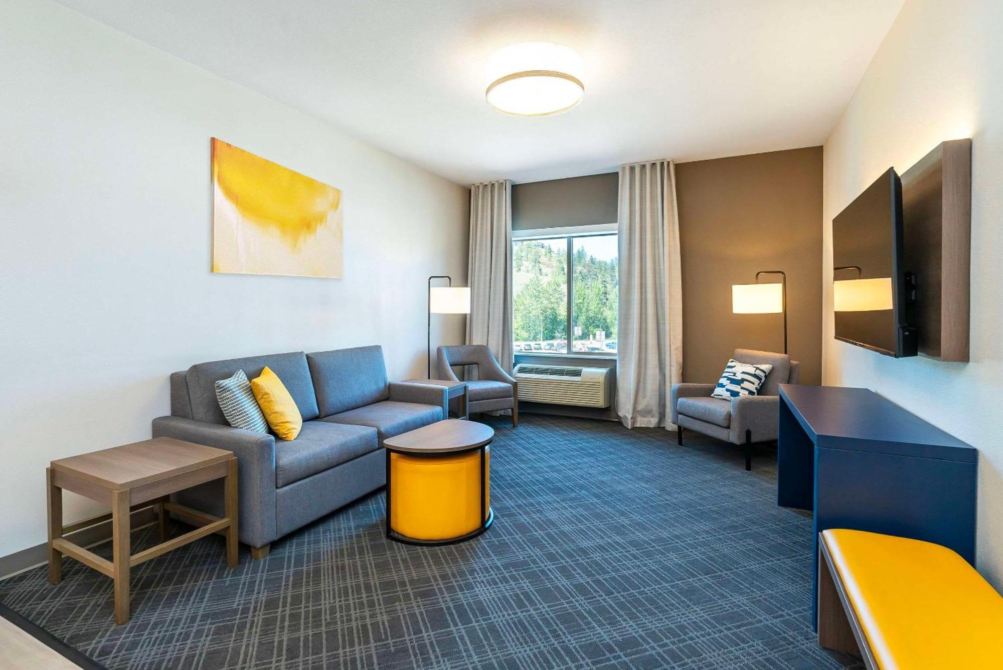 Comfort Suites Kelowna Exteriér fotografie