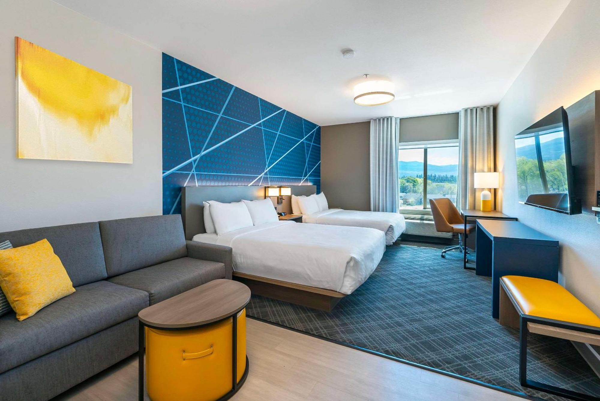 Comfort Suites Kelowna Exteriér fotografie