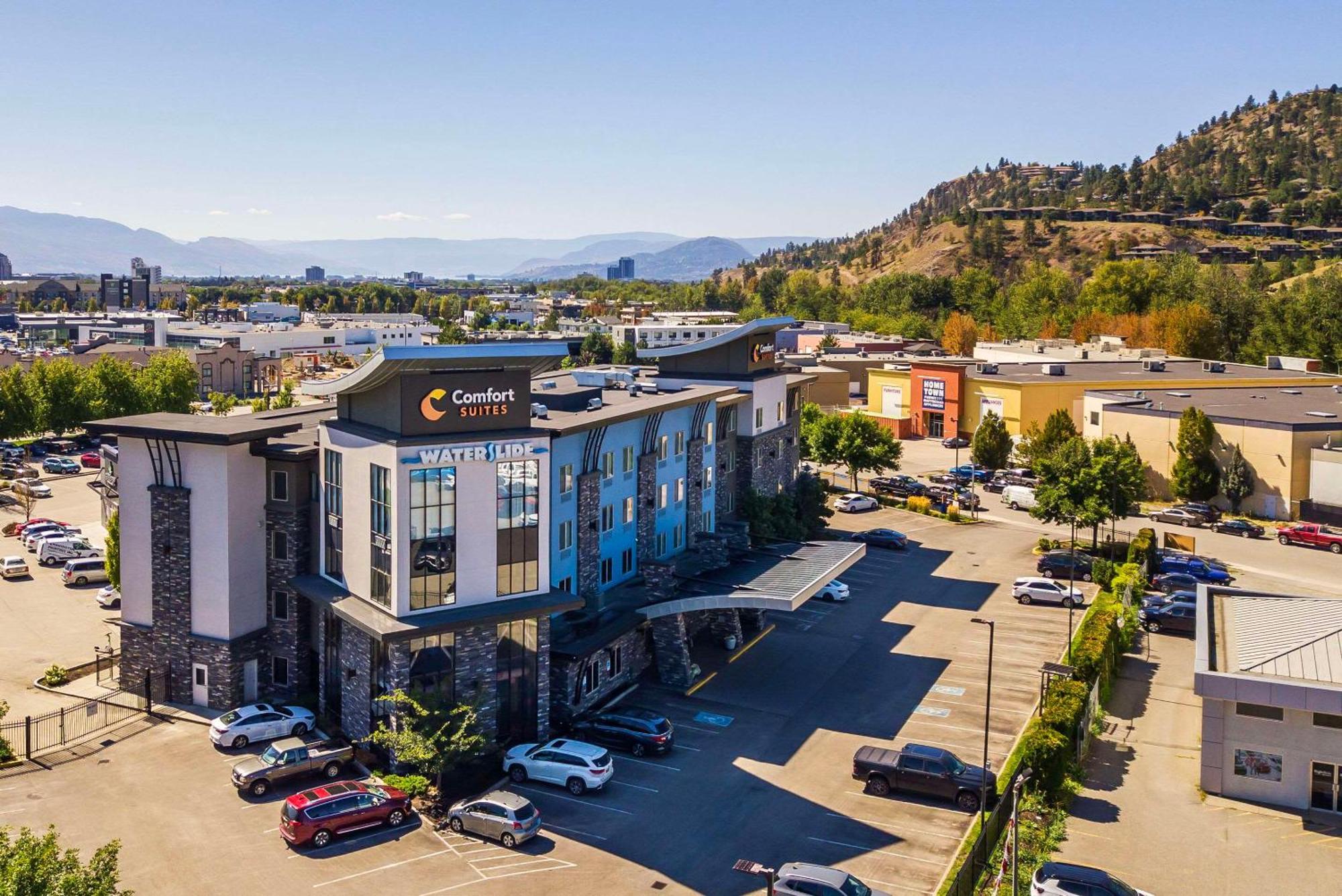 Comfort Suites Kelowna Exteriér fotografie
