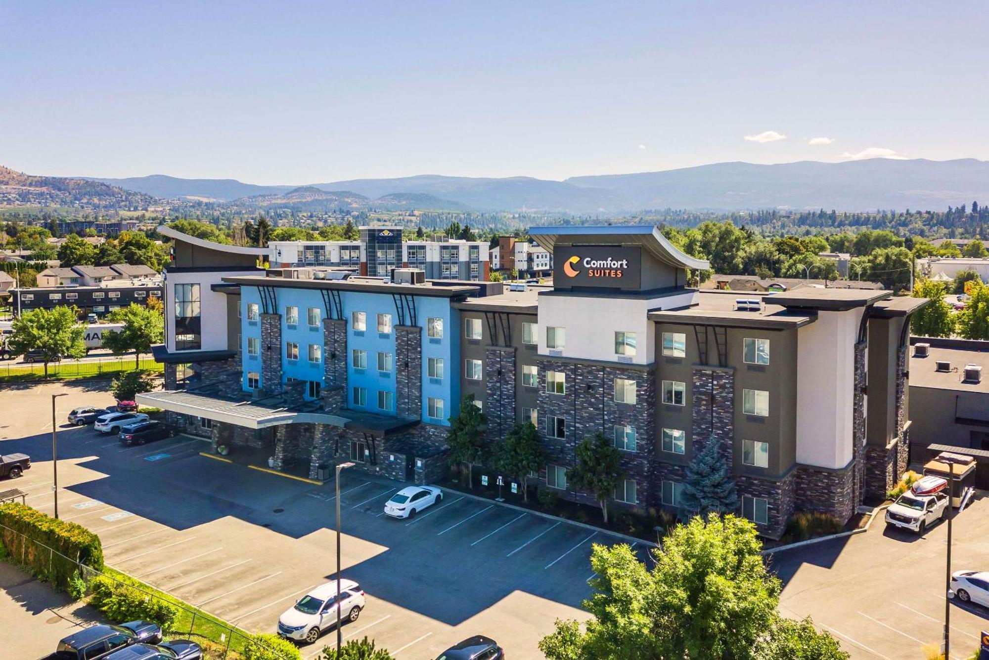 Comfort Suites Kelowna Exteriér fotografie